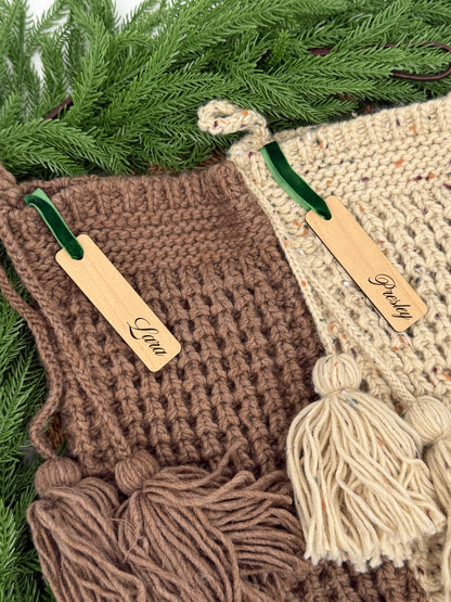 Classic Holiday Tag with Ribbon