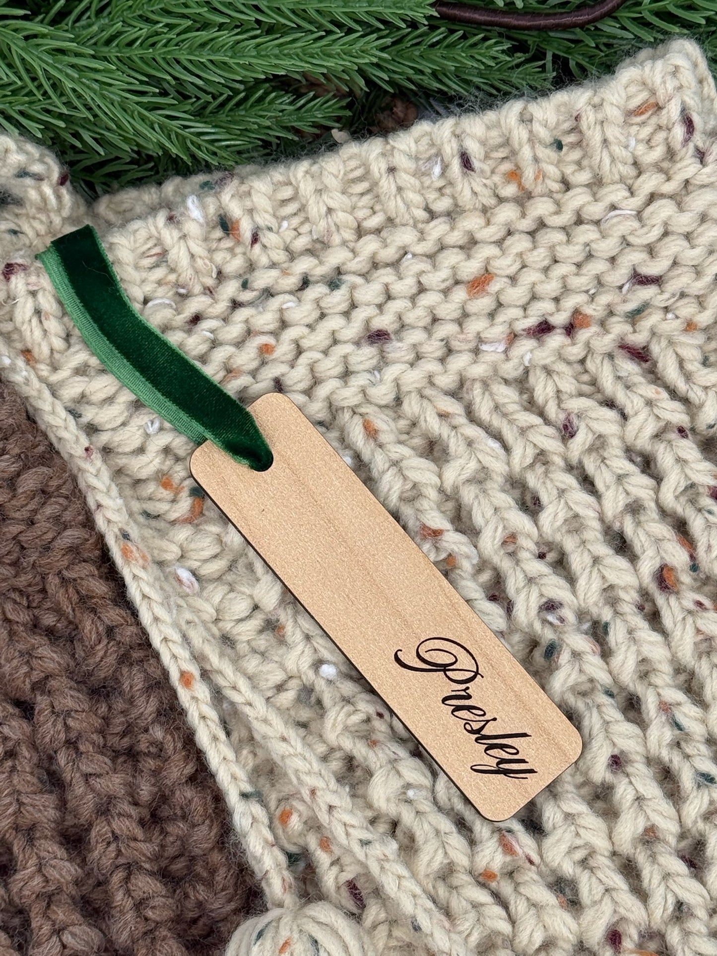 Classic Holiday Tag with Ribbon