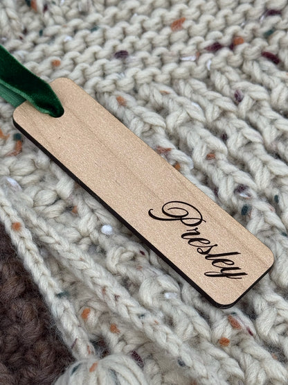 Classic Holiday Tag with Ribbon